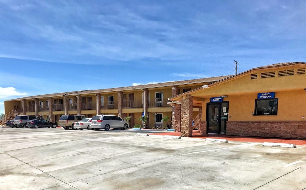Rodeway Inn Adelanto US 395 Esterno foto