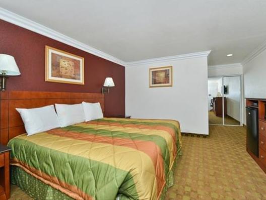 Rodeway Inn Adelanto US 395 Esterno foto