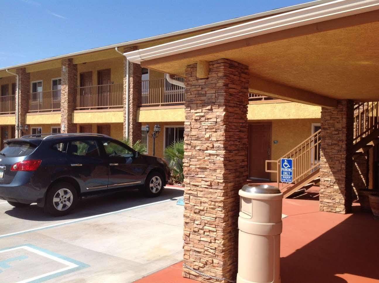 Rodeway Inn Adelanto US 395 Esterno foto