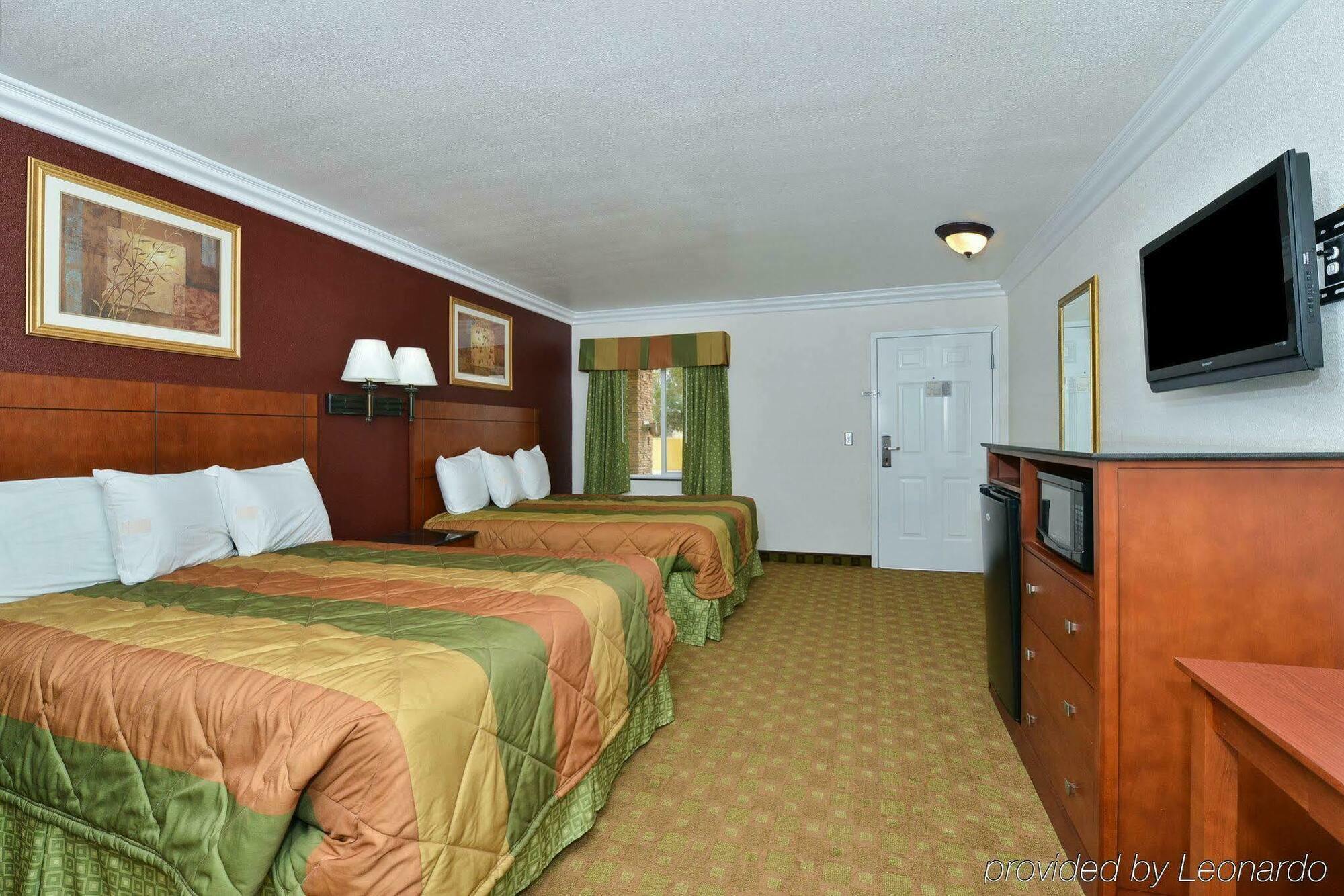 Rodeway Inn Adelanto US 395 Esterno foto